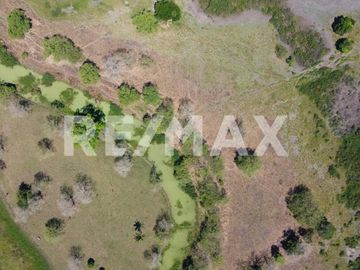 TERRENO EN VENTA - (3)