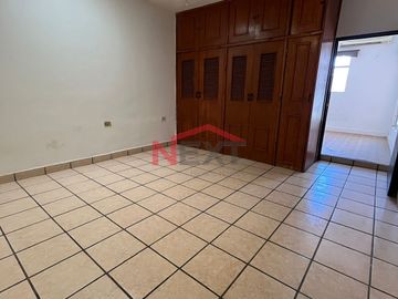CASA EN VENTA EN  COL. OLIVARES
