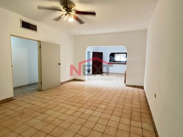 CASA EN VENTA EN  COL. OLIVARES