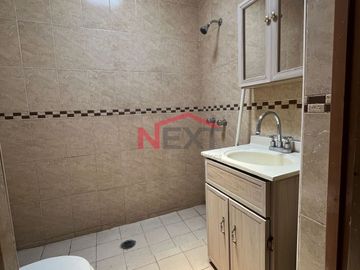 CASA EN VENTA EN COL. OLIVARES