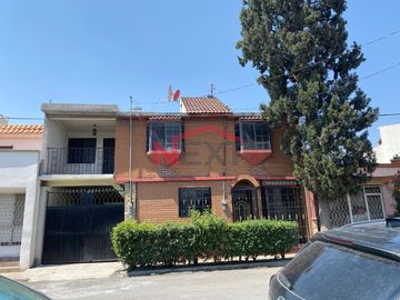 CASA EN VENTA EN LA COLONIA VIRREYES PENSIONES