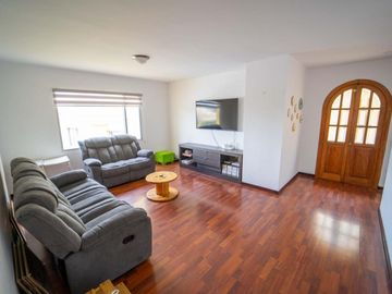 CASA EN VENTA 276 m2 SECTOR RESIDENCIAL AMAGASI DEL INCA