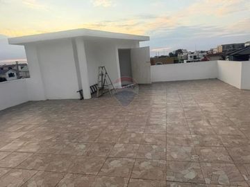 Casa en venta Manta 2000