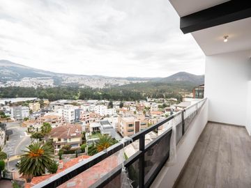 DEPARTAMENTO EN VENTA  BALCON DEL NORTE(patio interior)