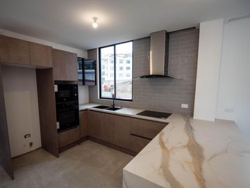 DEPARTAMENTO EN VENTA  BALCON DEL NORTE(patio interior)