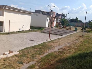 CASA EN VENTA EN CALDERON
