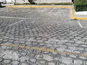 CASA EN VENTA EN CALDERON