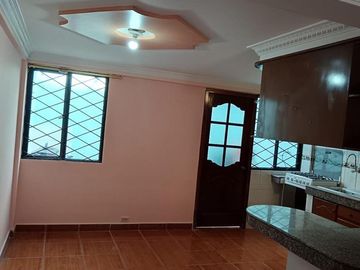 CASA EN VENTA EN CALDERON