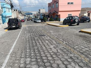CASA EN VENTA EN CALDERON