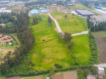 Terreno Industrial en Pifo de Venta / Mediano Impacto / Tababela