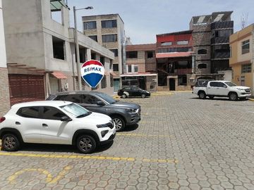 QUITUMBE 4 VENTA DE CASA EN CONJUNTO DORMITORIOS CON BAÑO