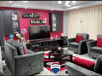 QUITUMBE 4 VENTA DE CASA EN CONJUNTO DORMITORIOS CON BAÑO