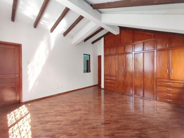 CASA INDEPENDIENTE EN VENTA SECTOR LA KENNEDY $169.900