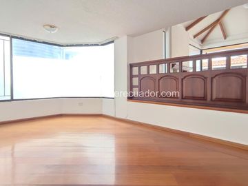 Casa en Venta | Urbanización con seguridad 24/7, amplias áreas comunales, variedad de auto servicios