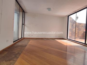 Casa en Venta | Urbanización con seguridad 24/7, amplias áreas comunales, variedad de auto servicios
