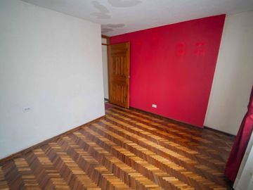 LA MENA CASA DE VENTA 290m 3 DEPARTAMENTOS