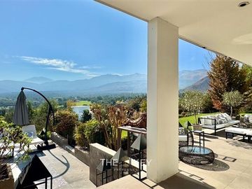 Casa en Venta en Condominio Hacienda de Chicureo - Av. El Valle