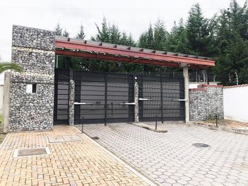 VENDO TERRENO / UNIFAMILIAR / PUEMBO / PIFO / CHAUPIMOLINO