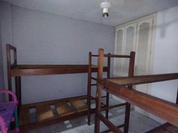SE VENDE DEPARTAMENTO EN LEONIDAS PLAZA-BAHÍA