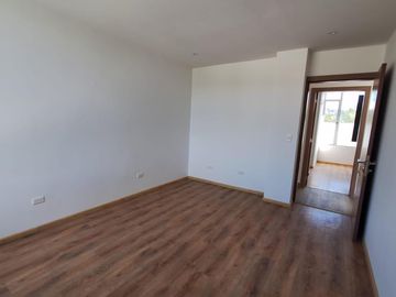 DEPARTAMENTO EN VENTA EN TUMBACO  3 DORMITORIOS 151MT²