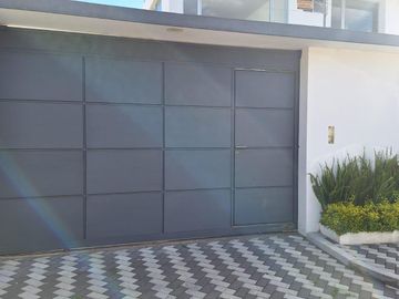 DEPARTAMENTO EN VENTA EN TUMBACO  3 DORMITORIOS 151MT²