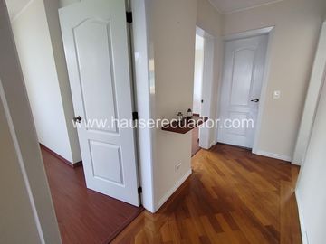 Departamento 3 habitaciones linda vista - Urbanización con seguridad 24/7- Granda Centeno - Quito