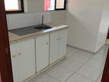 CHILLOGALLO  EN VENTA CASA RENTERA 11 DEPARTAMENTOS 7 PARQUEADEROS