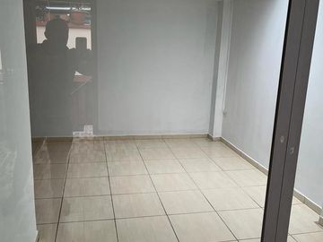 CHILLOGALLO  EN VENTA CASA RENTERA 11 DEPARTAMENTOS 7 PARQUEADEROS