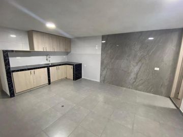 CHILLOGALLO  EN VENTA CASA RENTERA 11 DEPARTAMENTOS 7 PARQUEADEROS