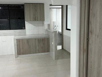 CHILLOGALLO  EN VENTA CASA RENTERA 11 DEPARTAMENTOS 7 PARQUEADEROS