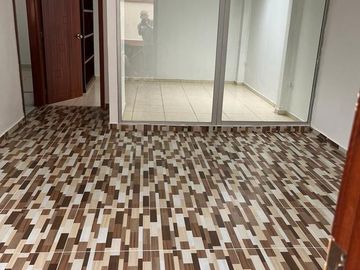 CHILLOGALLO  EN VENTA CASA RENTERA 11 DEPARTAMENTOS 7 PARQUEADEROS
