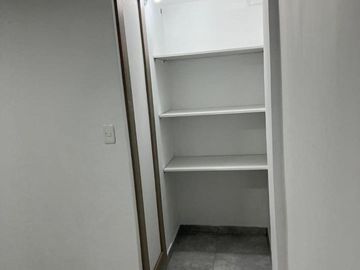 CHILLOGALLO  EN VENTA CASA RENTERA 11 DEPARTAMENTOS 7 PARQUEADEROS