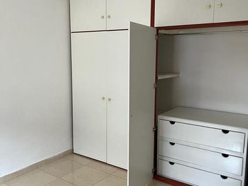 CHILLOGALLO  EN VENTA CASA RENTERA 11 DEPARTAMENTOS 7 PARQUEADEROS