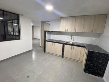CHILLOGALLO  EN VENTA CASA RENTERA 11 DEPARTAMENTOS 7 PARQUEADEROS