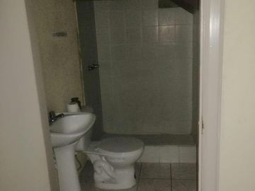 CALDERON CASALES BUENAVENTURA CASA EN VENTA 4 dormitorios
