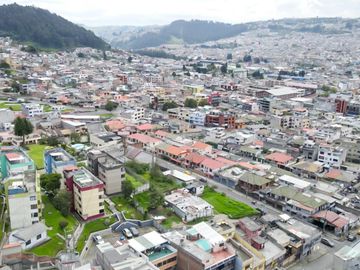MAGDALENA EN VENTA CASA RENTERA 9 DEPARTAMENTOS