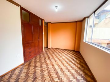 MAGDALENA EN VENTA CASA RENTERA 9 DEPARTAMENTOS