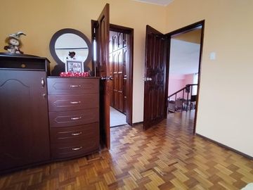 CASA EN VENTA 661m2 SECTOR LA MAGDALENA