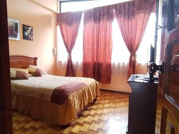 CASA EN VENTA 661m2 SECTOR LA MAGDALENA
