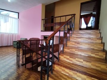 CASA EN VENTA 661m2 SECTOR LA MAGDALENA