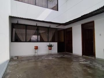 CASA EN VENTA 661m2 SECTOR LA MAGDALENA