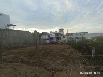 TERRENO EN VENTA CON VISTA AL MAR