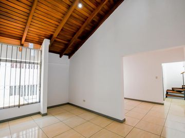 CASA COMERCIAL EN VENTA, INVERSION INTELIGENTE, SECTOR CENTRO NORTE