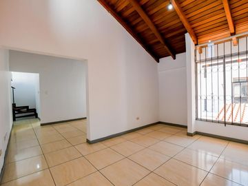 CASA COMERCIAL EN VENTA, INVERSION INTELIGENTE, SECTOR CENTRO NORTE
