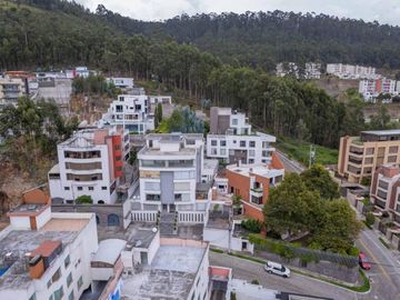 SUITE EN VENTA URBANIZACIÓN EL CONDADO 78 M²