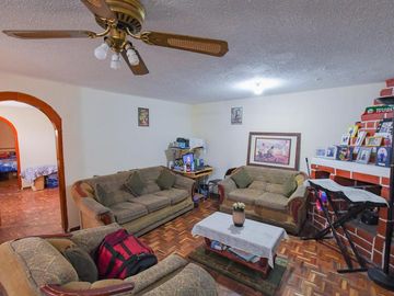CASA CIUDADELA GATAZO SUR  353m2 4 PARQUEADEROS