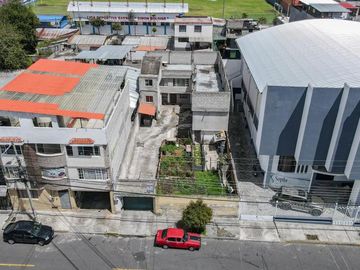 CASA CIUDADELA GATAZO SUR  353m2 4 PARQUEADEROS