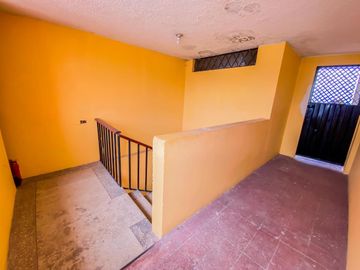 CASA EN VENTA 7 DEPARTAMENTOS SAN ISIDRO DEL INCA
