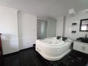 DEPARTAMENTO EN VENTA 92 m2 SECTOR LA CRISTIANIA /ELOY ALFARO