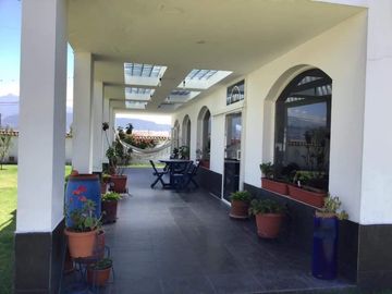 Venta casa grande  con 1000 m2 de terreno La Morita